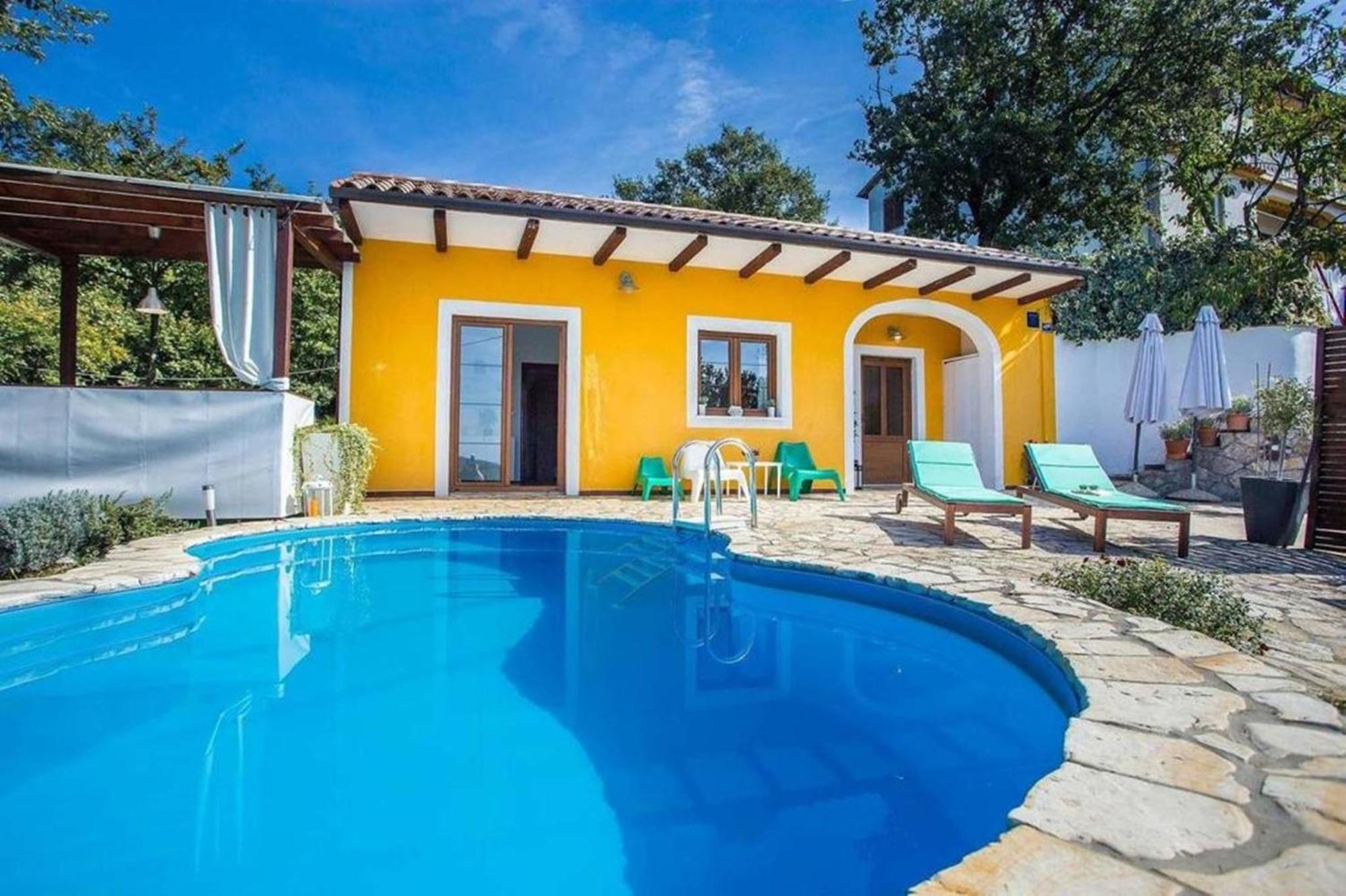 Holiday Home Deborah With Private Pool Лабин Экстерьер фото